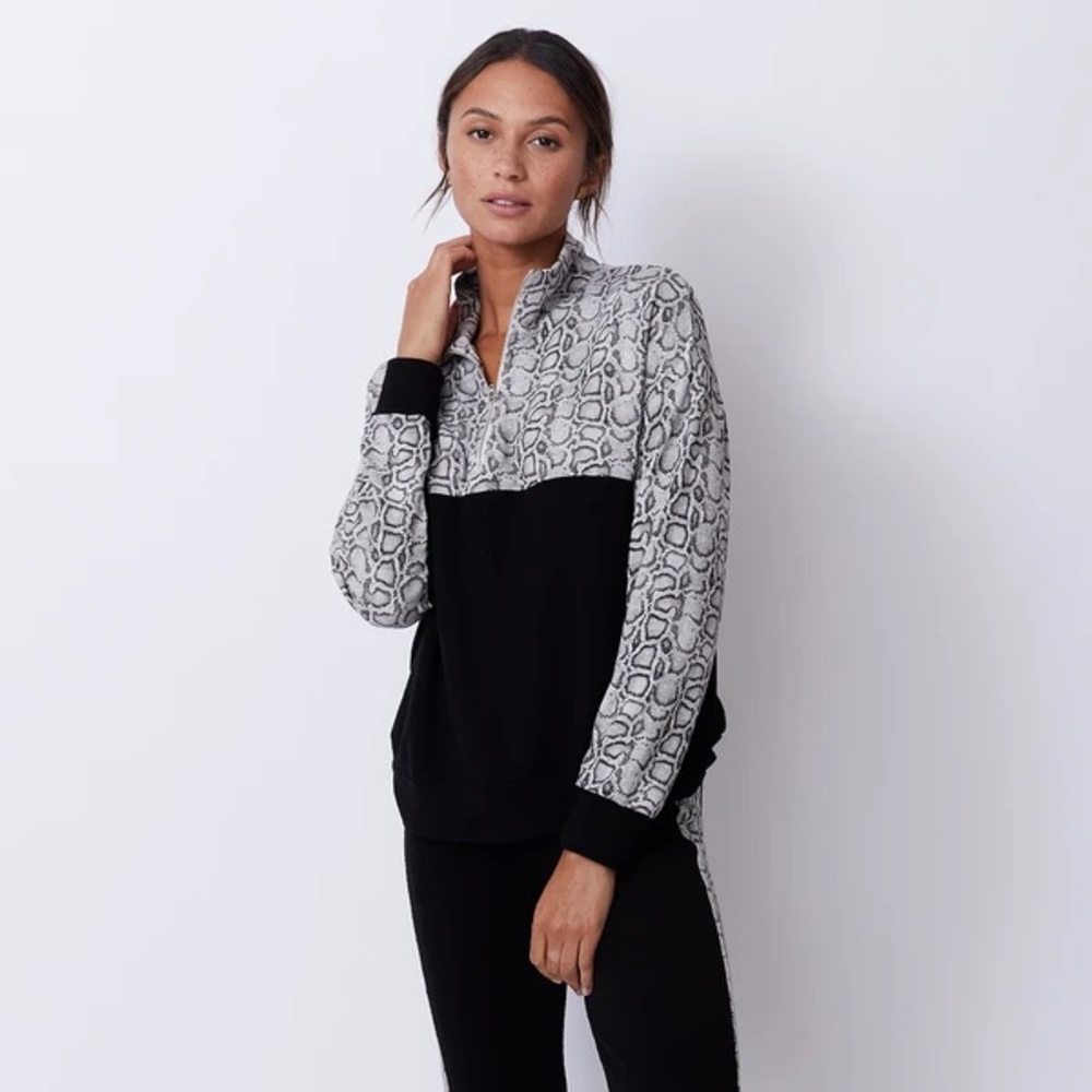 Monrow Supersoft Color Block Snake Print Pullover… - image 1